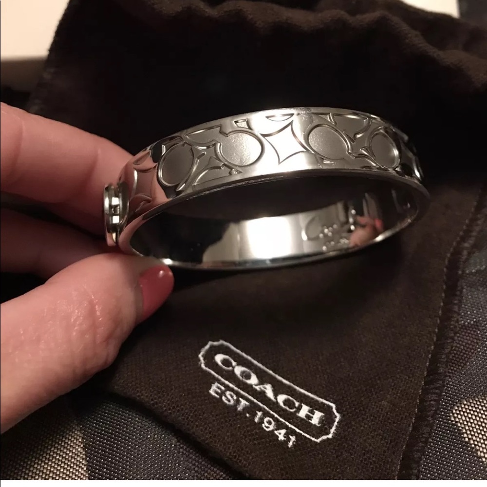 COACH authentic fashion 1/2” Bangle bracelet